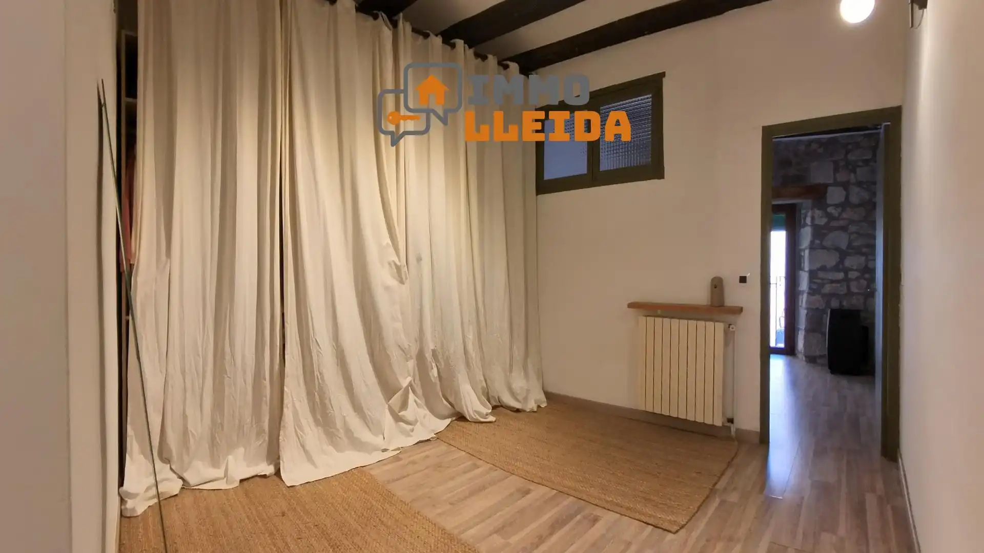 Habitación de Casa adosada en venta en Ponts con Calefacción, Terraza y Balcón
