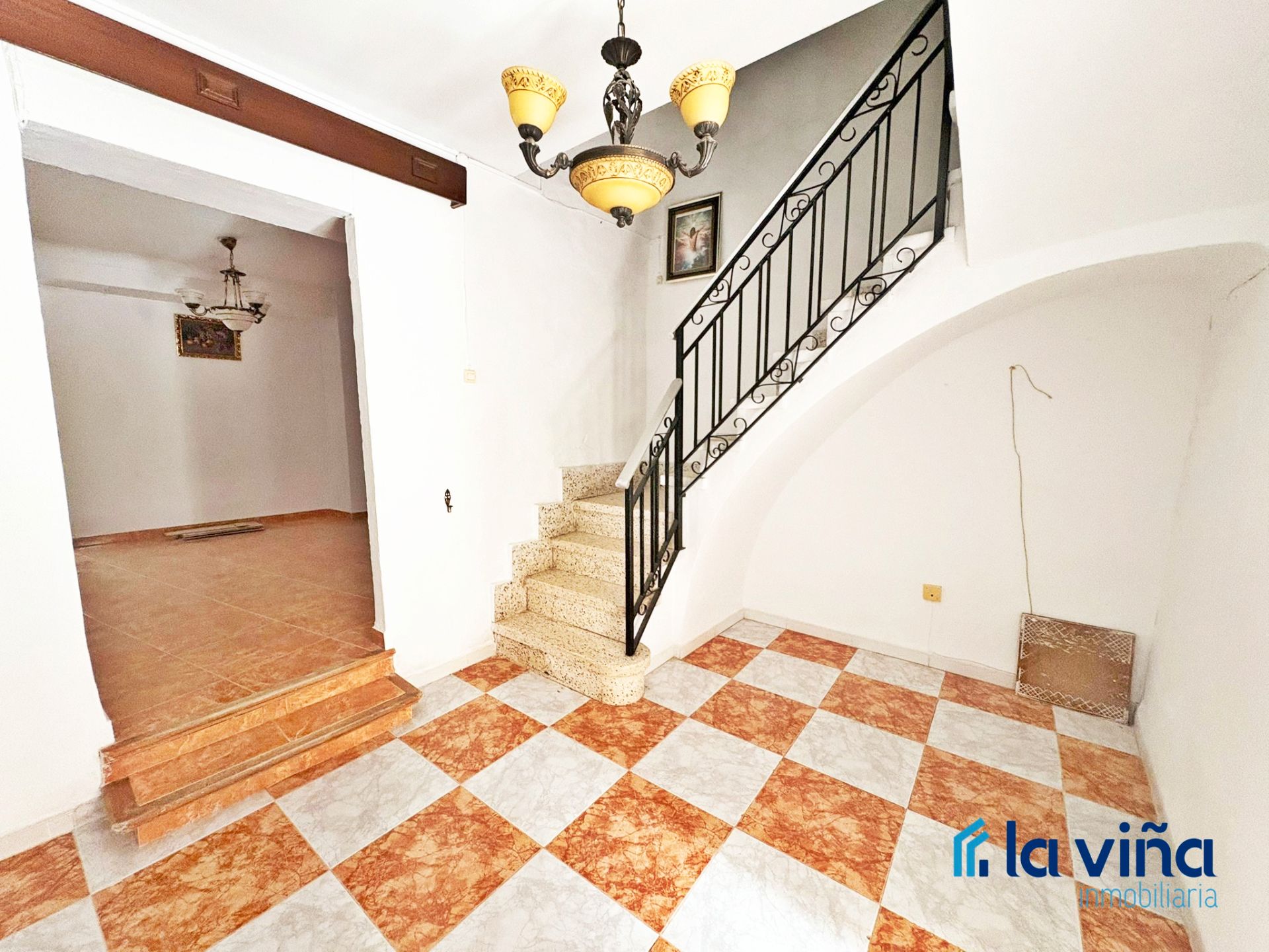 House or chalet for sale in Alameda  with Air Conditioner and Storage room