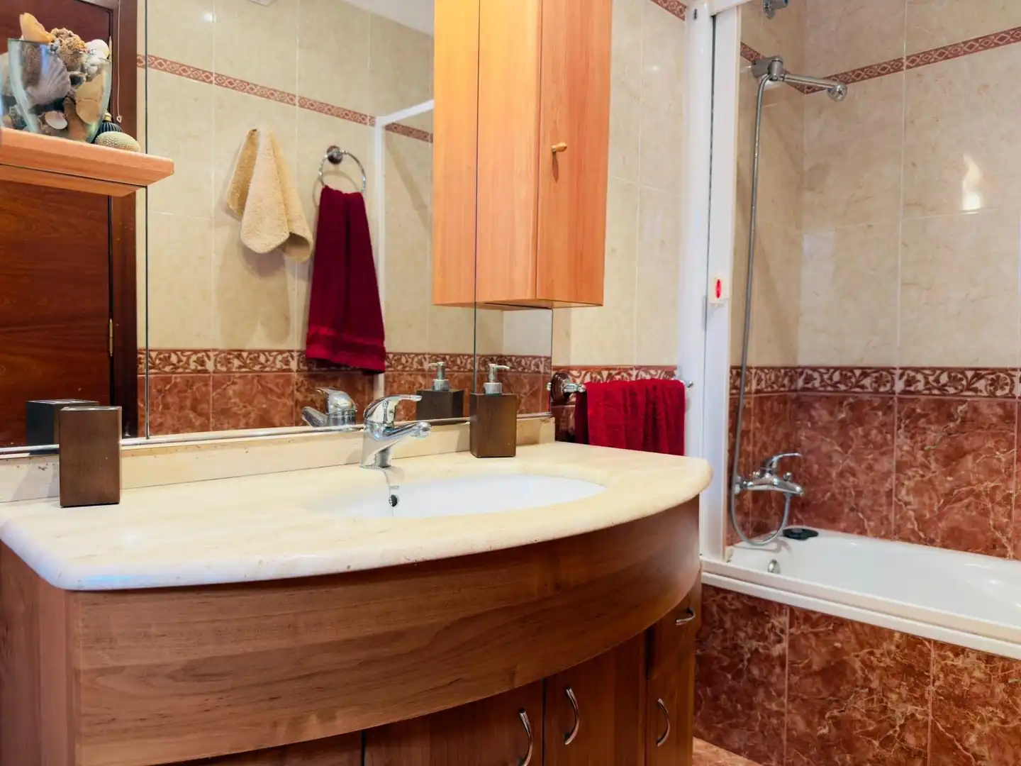 Bathroom of Houses for sale in La Granja de la Costera  with Air Conditioner