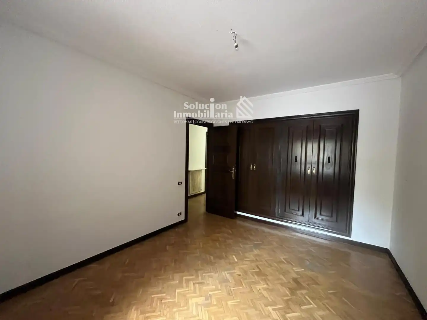 Bedroom of Flat for sale in Salamanca  with Heating, Terrace and Furnished