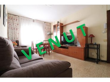 Piso con ascensor en venta en Vía de Sant Oleguer
