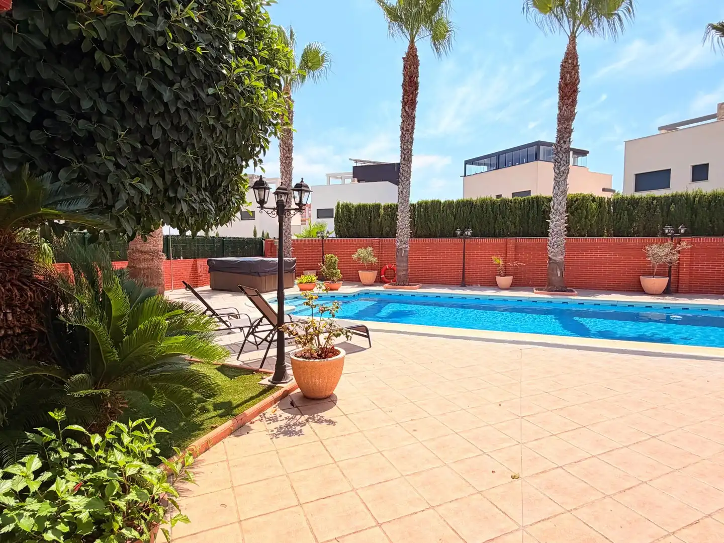 Swimming pool of Houses for sale in Cartagena  with Air Conditioner, Heating and Private garden