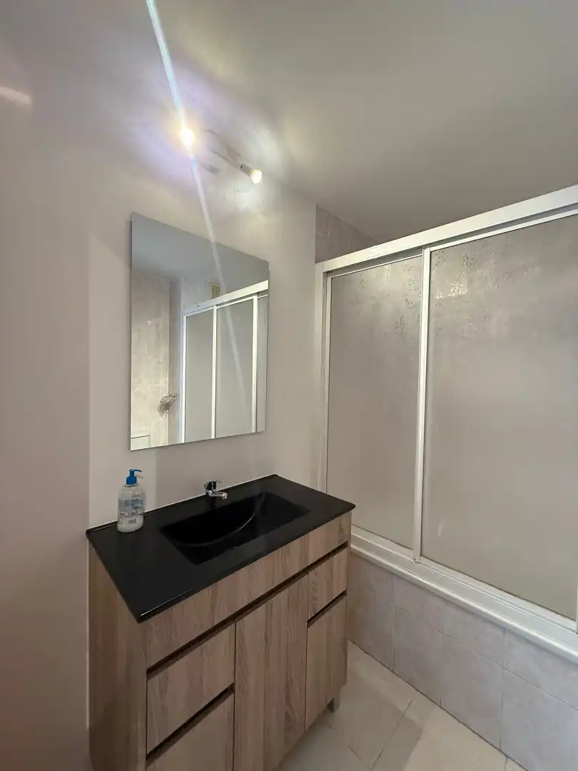 Bathroom of Flat for share in Málaga  with Furnished, Oven and Washing machine