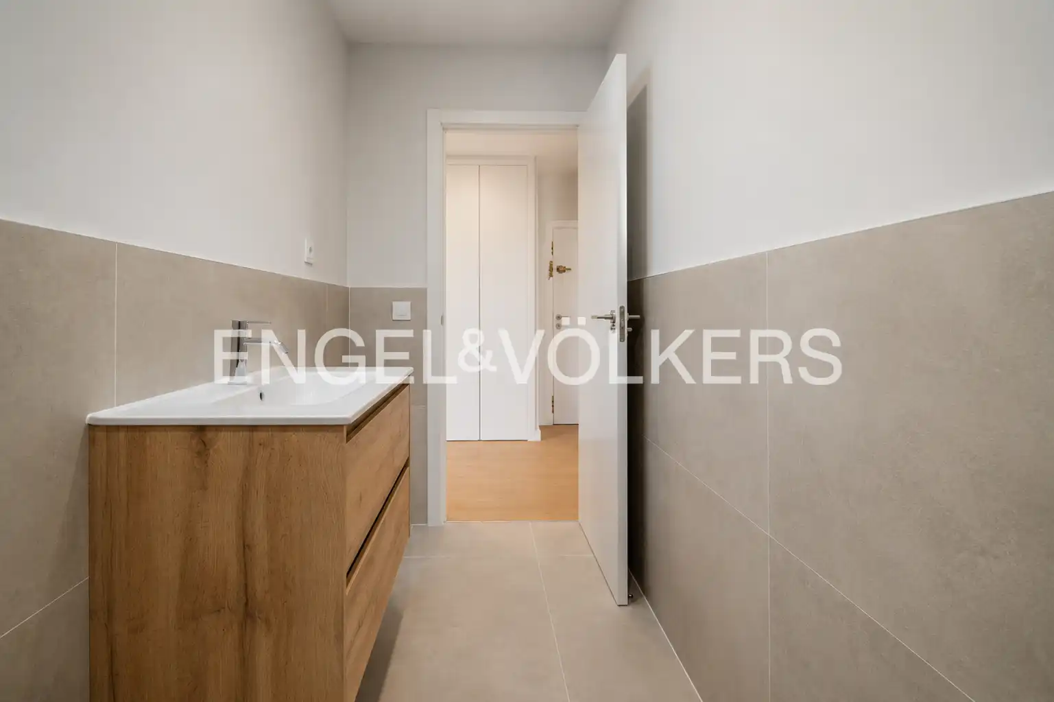 Baño de Piso en venta en Madrid con Aire acondicionado y Calefacción