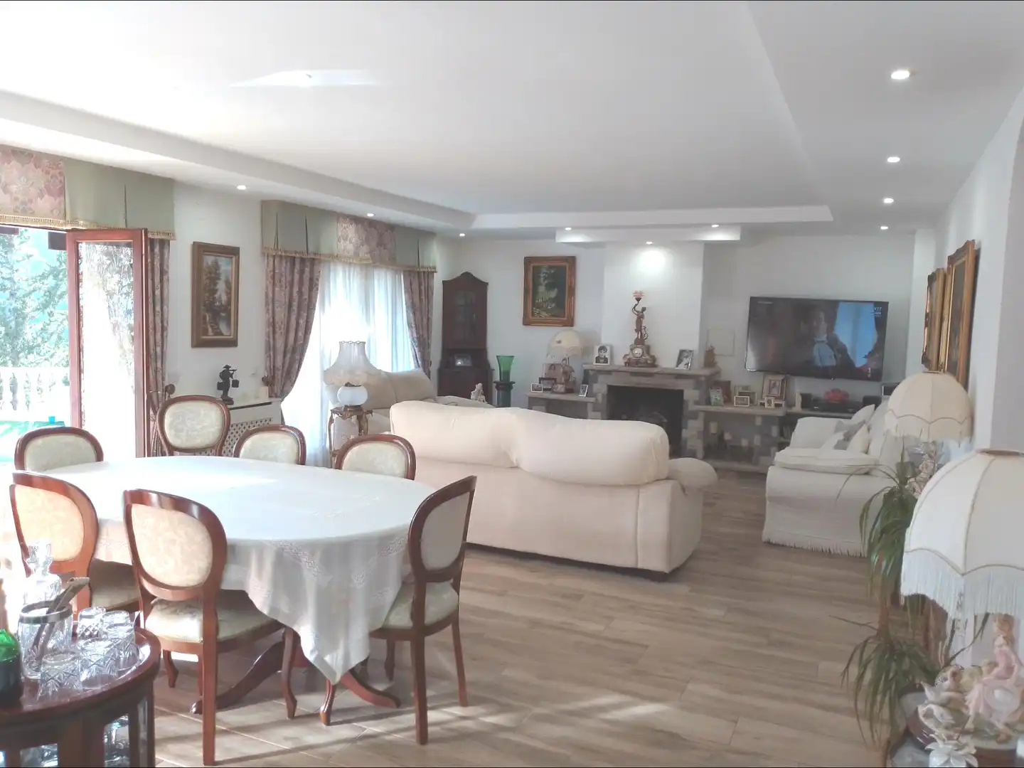 Sala d'estar de Casa o xalet en venda en Lloret de Mar amb Jardí privat, Terrassa i Traster