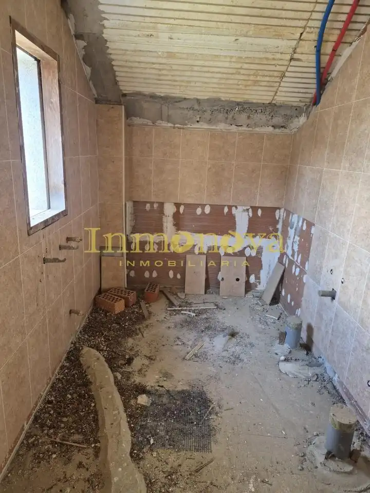 Casa o chalet en venta en A Merca   con Calefacción, Jardín privado y Terraza