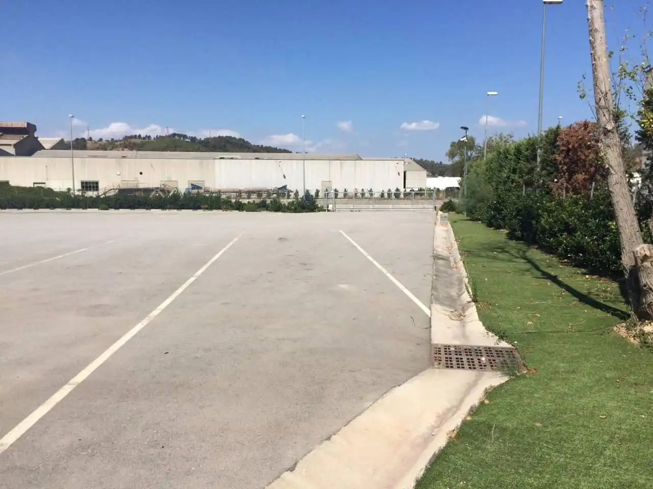 Parkplatz von Fabrik Grundstücke zur Miete in Castellbisbal