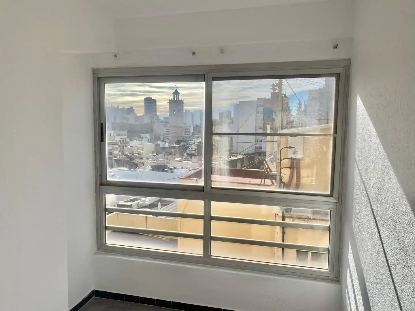 Außenansicht von Wohnung zum Verkauf in Castellón de la Plana / Castelló de la Plana mit Balkon