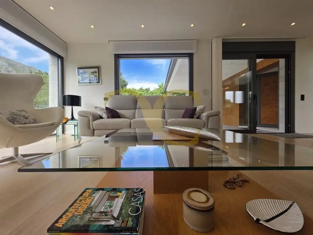 Sala de estar de Casa o chalet en venta en Llanes con Calefacción, Jardín privado y Terraza