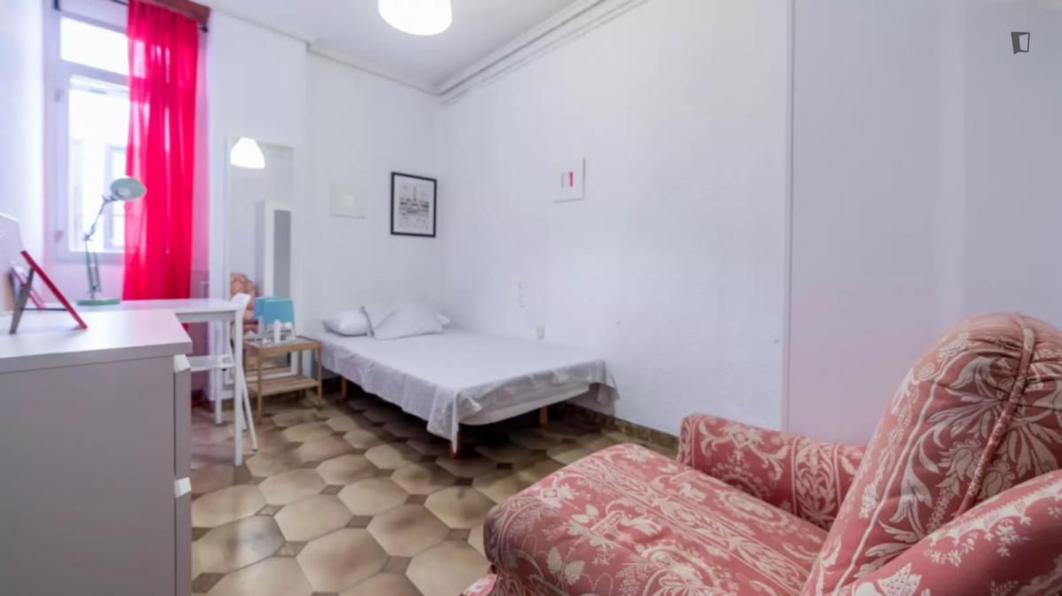 Apartment for share in El Botànic