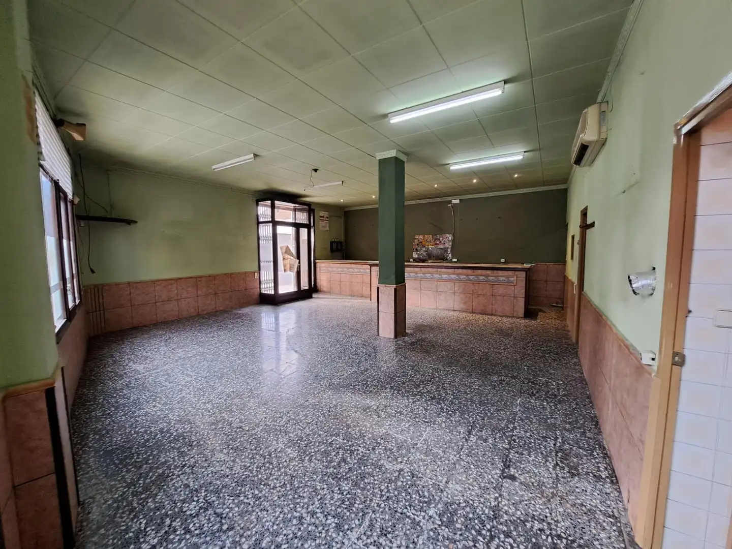 Locale commerciale in affitto a Mollerussa, imagen 4