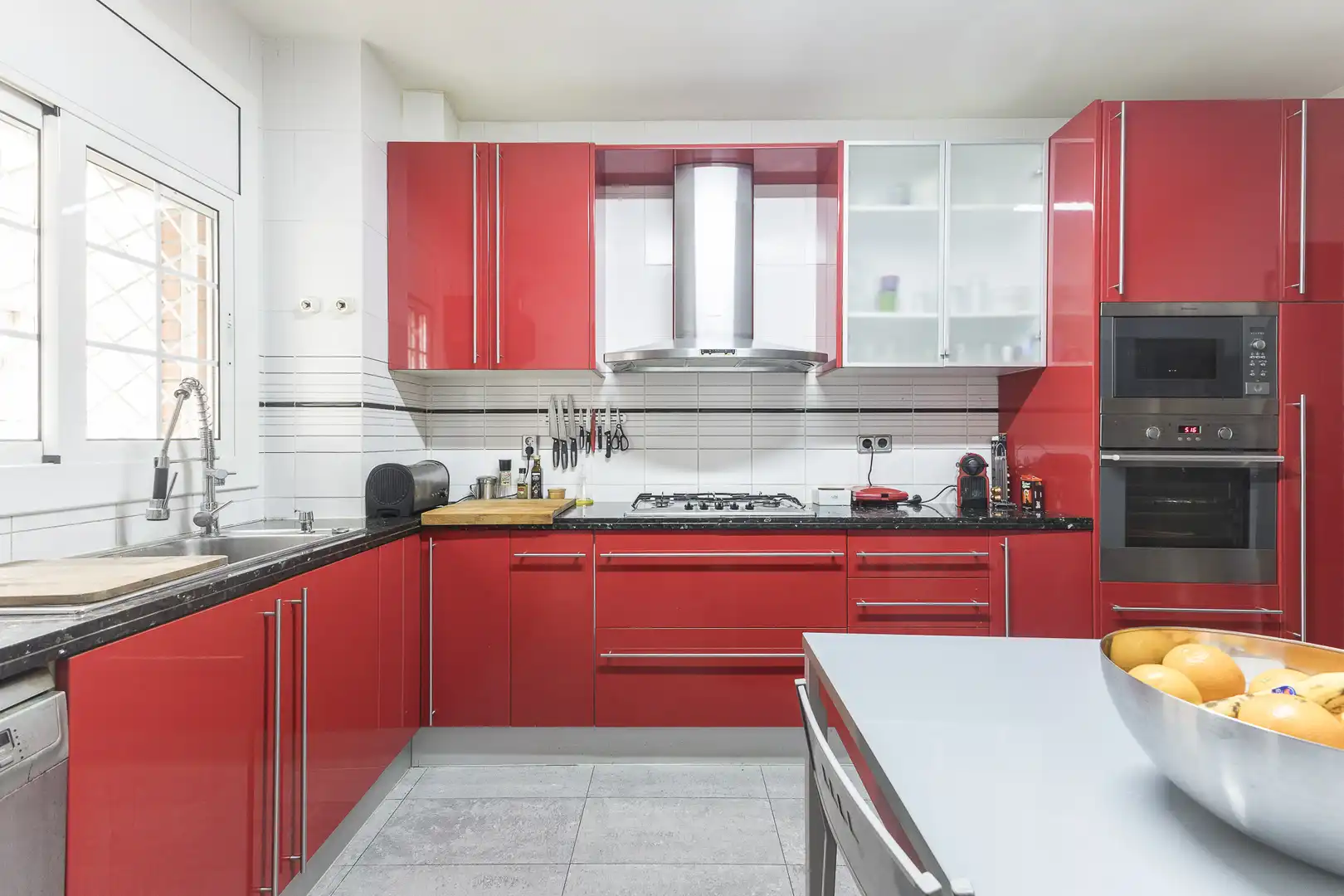 Cocina de Piso en venta en Barcelona con Calefacción, Jardín privado y Terraza