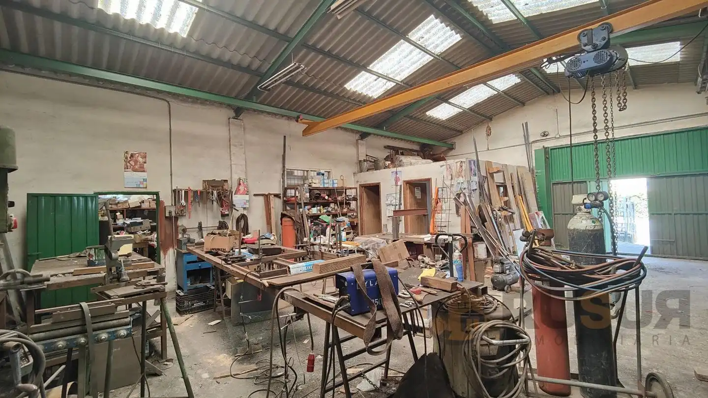 Nave industrial en venta en Piélagos