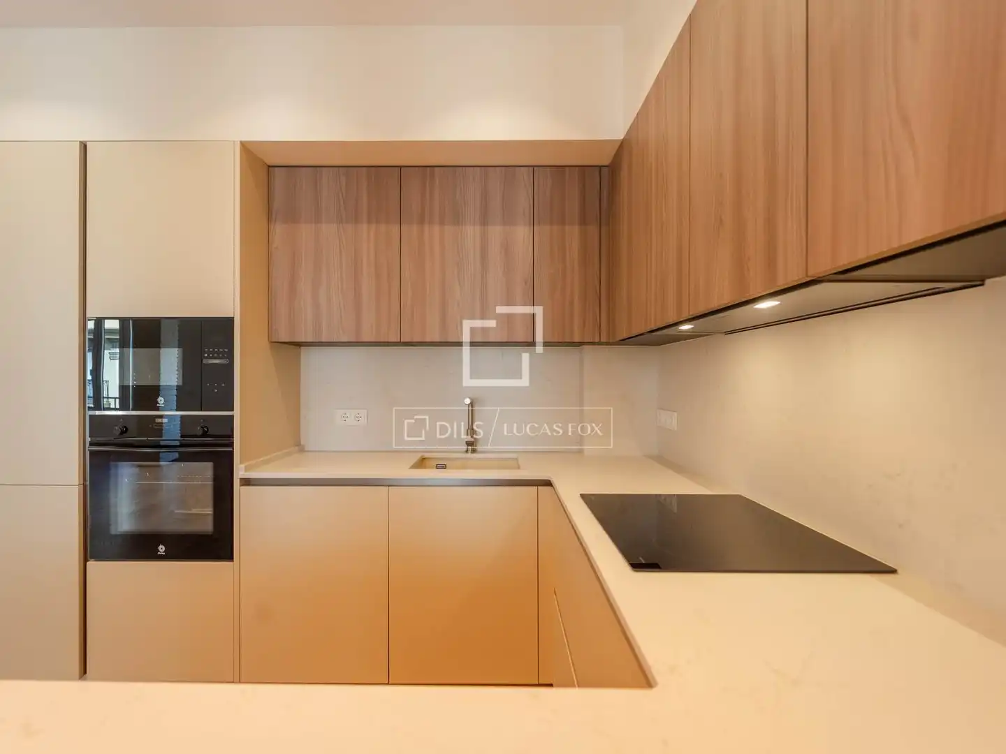 Cuina de Pis de lloguer en Valencia amb Aire condicionat, Calefacció i Parquet