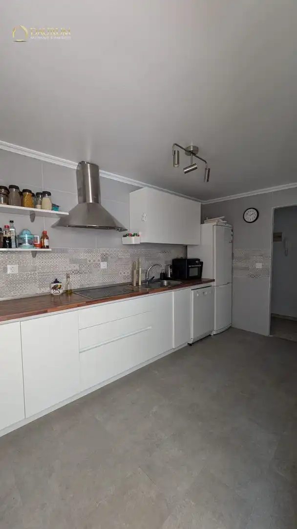 Cuina de Pis en venda en La Rinconada amb Aire condicionat, Calefacció i Terrassa