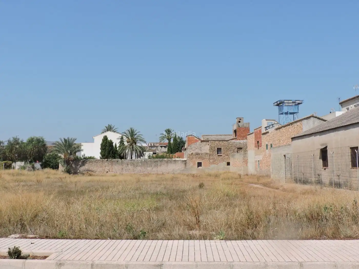 Wohnbaugrundstück zum Verkauf in Carrer 25 d'Abril 9, imagen 2