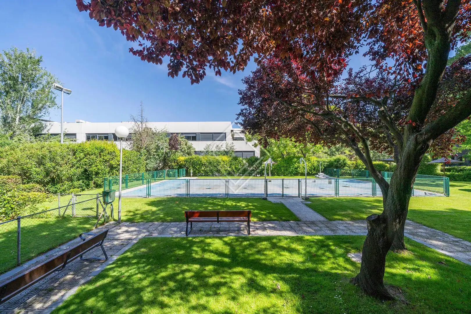 Jardín de Piso en venta en Madrid con Jardín privado, Terraza y Piscina comunitaria