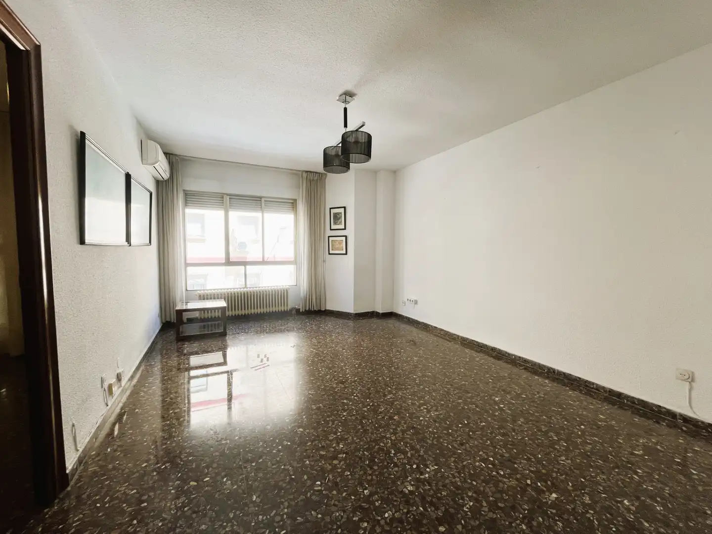 Sala de estar de Piso en venta en Jaén con Aire acondicionado, Calefacción y Balcón