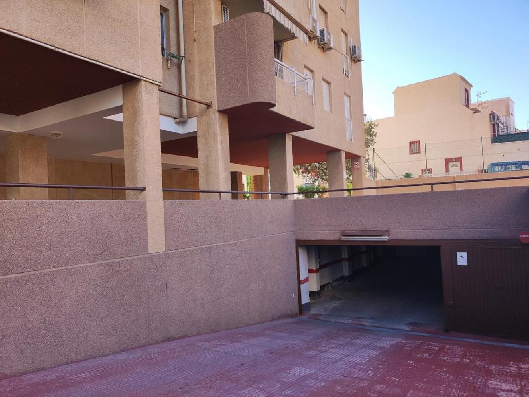 Vista exterior de Pis en venda en Roquetas de Mar