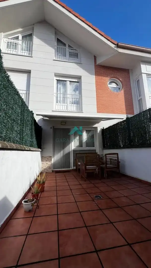 Maison mitoyenne à vendre à Calle M RUIZ ARENADO, imagen 2