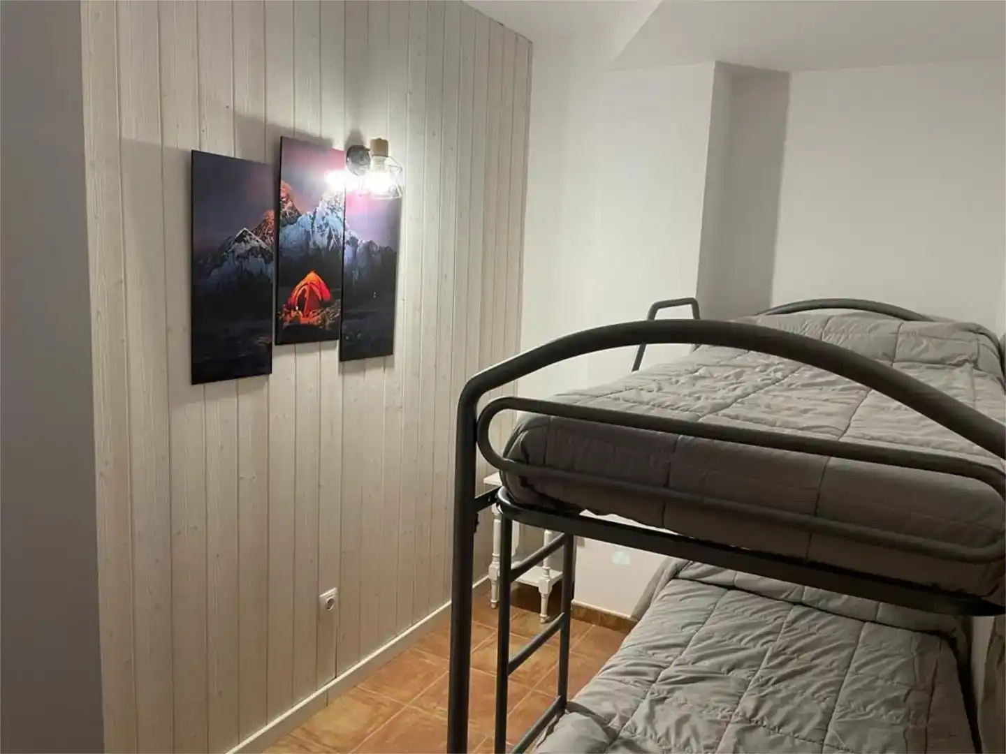Habitación de Apartamento en venta en Benasque con Jardín privado, Piscina y Amueblado