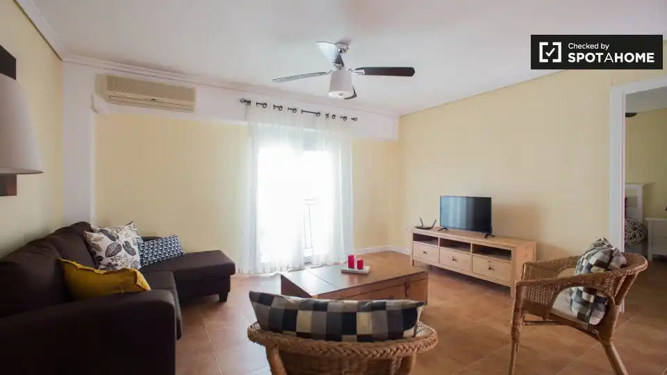Wohnung mit Terrasse zur Miete in Quatre Carreres, imagen 3
