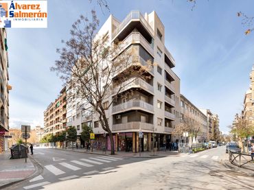 Piso con ascensor en venta en CARRIL DEL PICON
