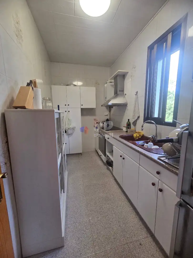 Cuina de Pis en venda en Barcelona amb Jardí privat, Terrassa i Traster