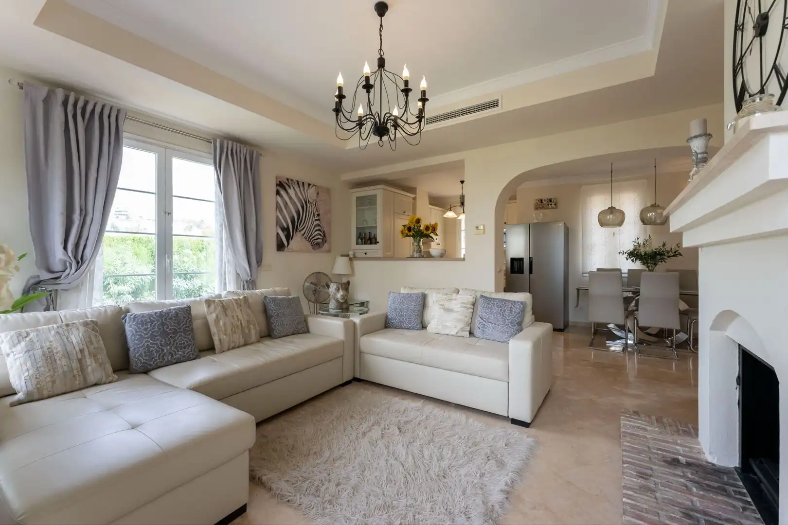 Sala de estar de Casa o chalet en venta en Mijas con Aire acondicionado, Jardín privado y Terraza