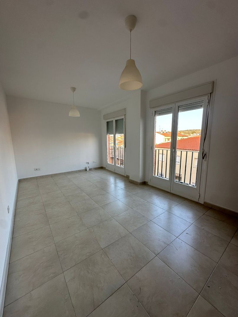 Sala d'estar de Pis de lloguer en Velada amb Balcó i Alarma