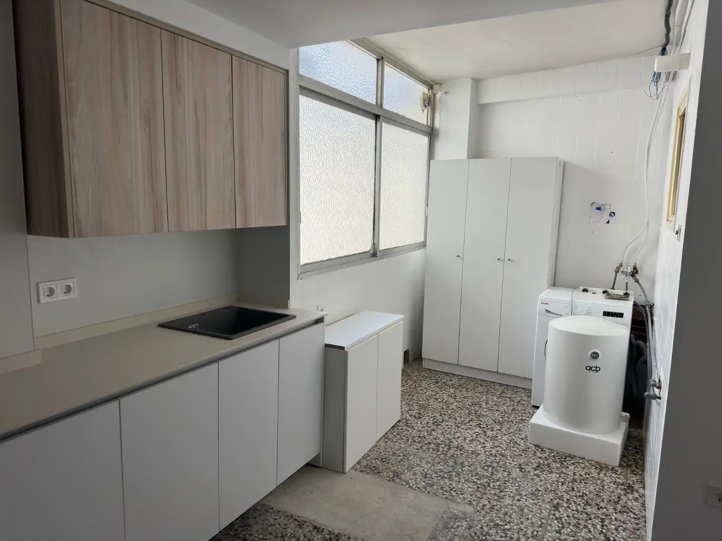 Kitchen of Flat for rent in Elche / Elx  with Heating, Furnished and Balcony