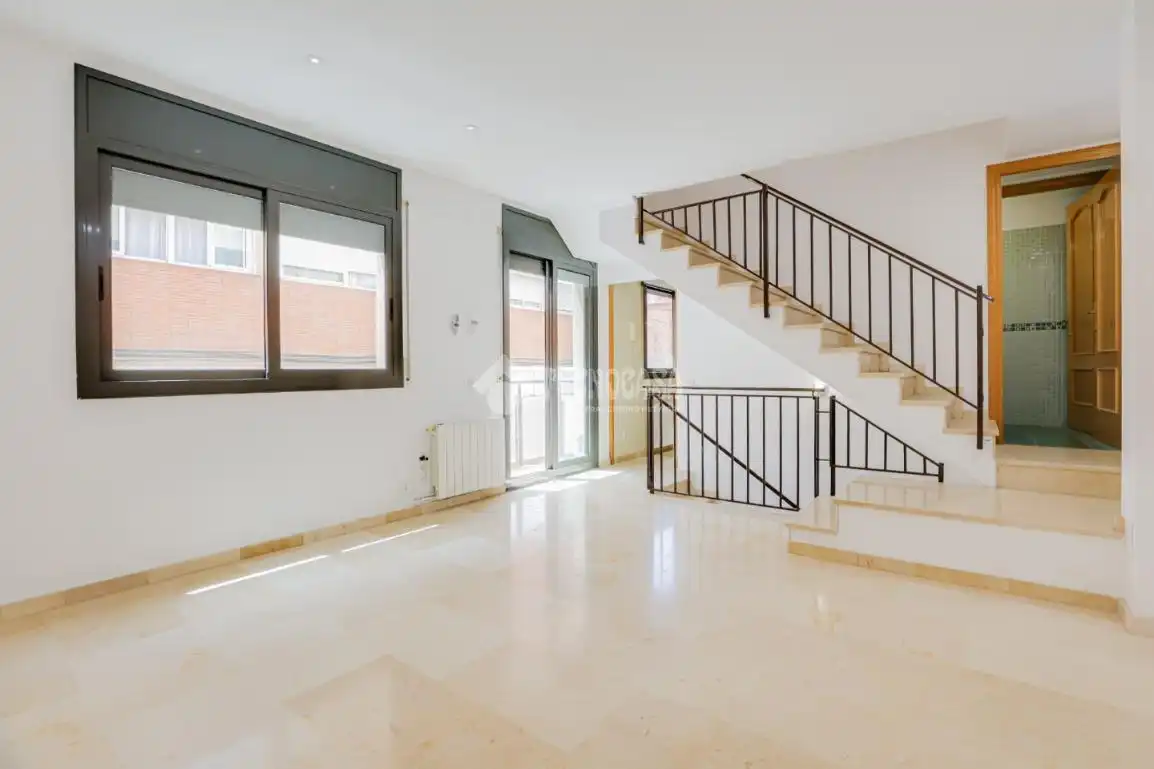 Maison jumelée avec terrasse à vendre à Sant Andreu