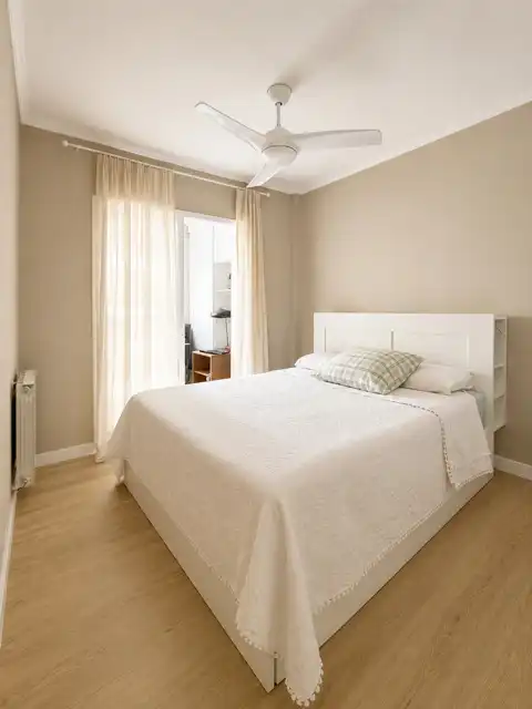 Bedroom of Flat for sale in Madrid  with Heating, Parquet flooring and Oven