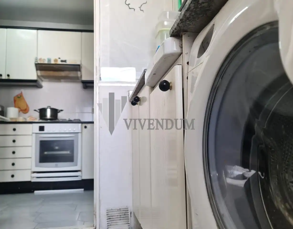 Cocina de Piso en venta en Vigo  con Calefacción, Terraza y Trastero