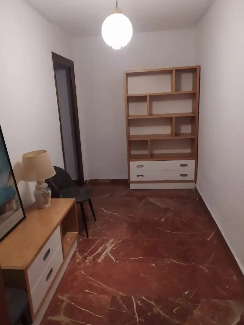 Bedroom of Flat for rent in Granada  with Heating, Furnished and Washing machine