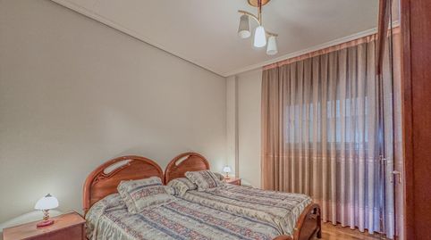 Foto 4 de Piso en venta en Calle Juan Boscan, 1, Cascajos - Piqueras, Logroño