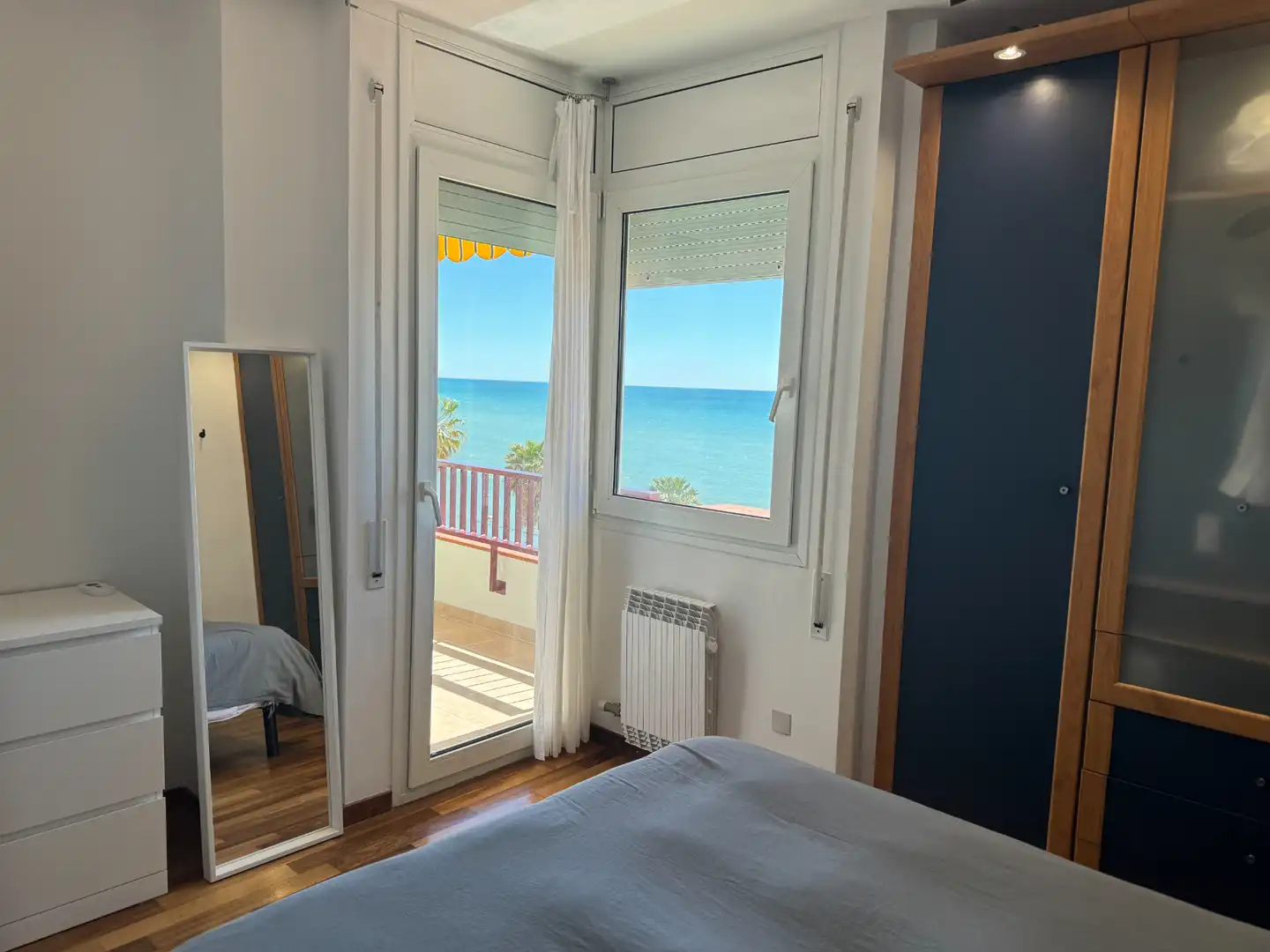 Schlafzimmer von Wohnung zur Miete in Vilassar de Mar mit Klimaanlage, Terrasse und Möbliert