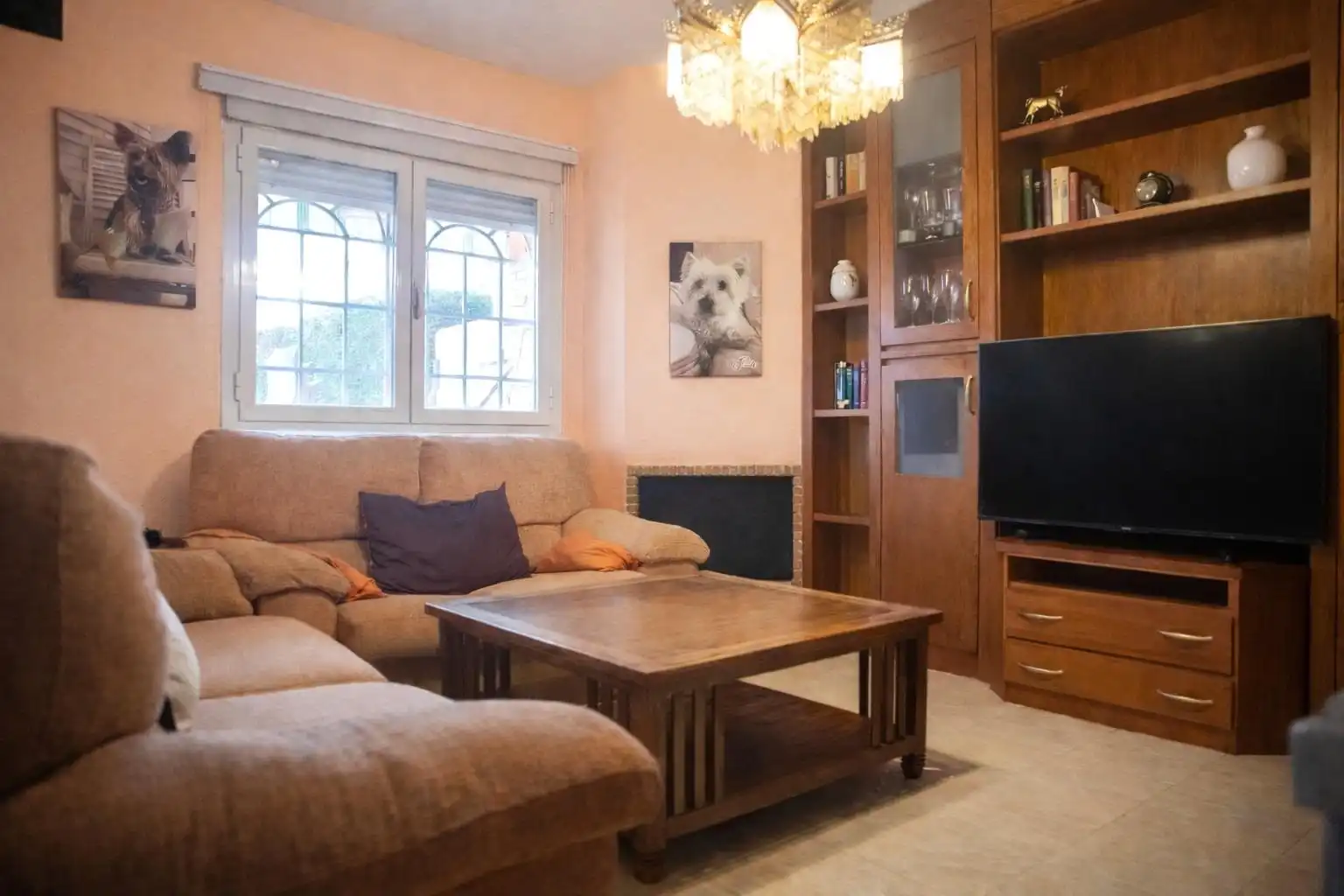 Sala de estar de Casa adosada en venta en Rivas-Vaciamadrid con Aire acondicionado, Calefacción y Jardín privado