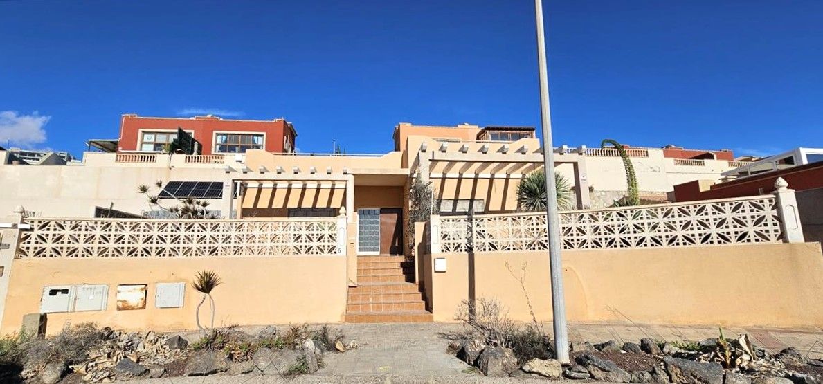 Exterior view of House or chalet for sale in Antigua  with Terrace and Storage room