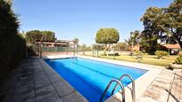 Swimming pool of House or chalet for sale in Valdemorillo  with Air Conditioner, Heating and Private garden