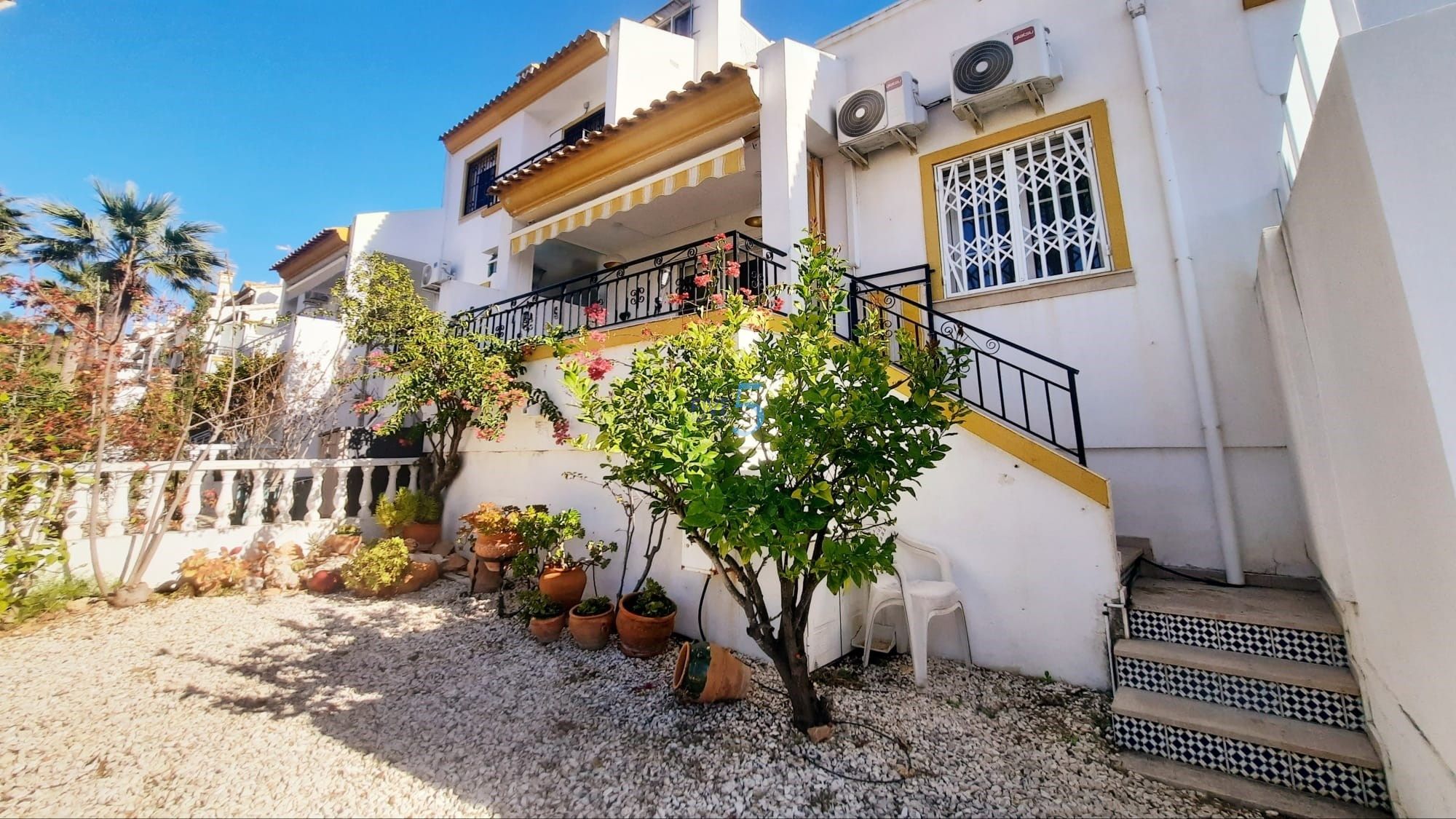 Exterior view of Single-family semi-detached for sale in Orihuela  with Air Conditioner, Terrace and Swimming Pool