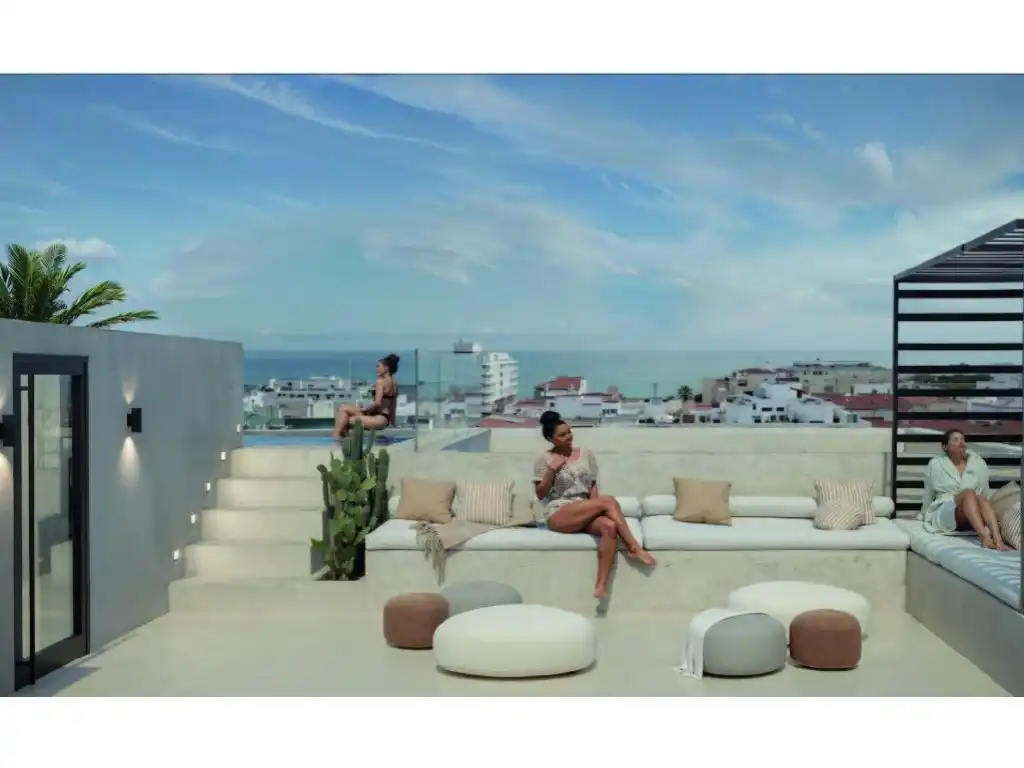 Apartment with pool for sale in Playa del Cura