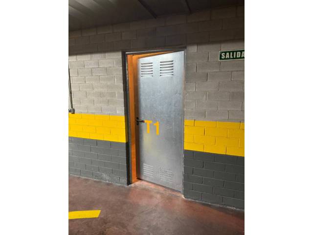 Trastero en Alquiler en Duquesa de Villahermosa, 107 en Ciudad Jardín - Parque Roma