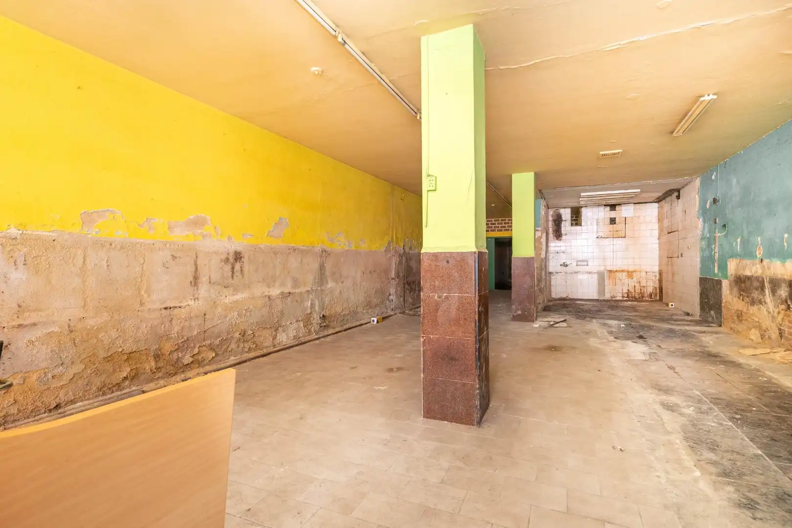 Local comercial en venta en Calle Calle Ramón Pérez de Ayala 13