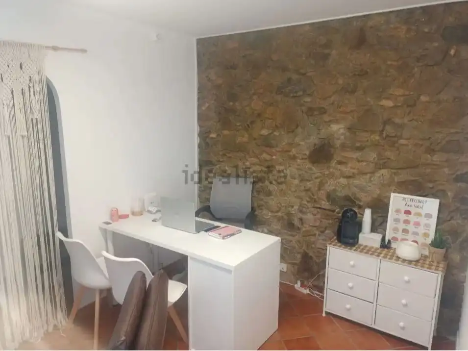 Local comercial en traspàs a Carrer d'Àngel Guimerà 53