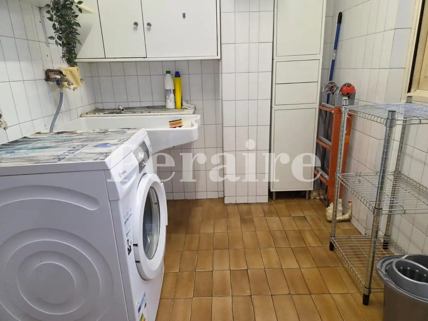 Piso de alquiler en TRAVESSERA DE DALT, 56, La Salut