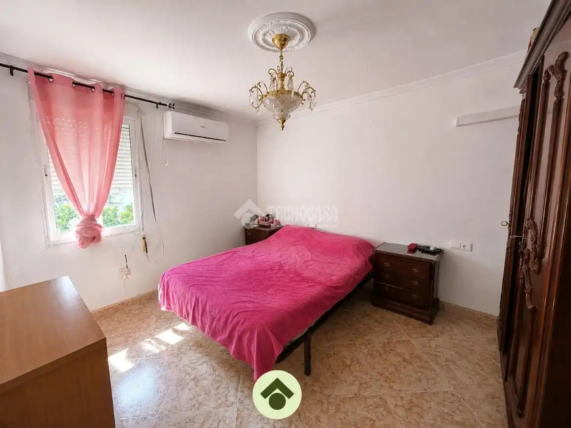Schlafzimmer von Wohnung zum Verkauf in El Carpio mit Klimaanlage, Möbliert und Balkon