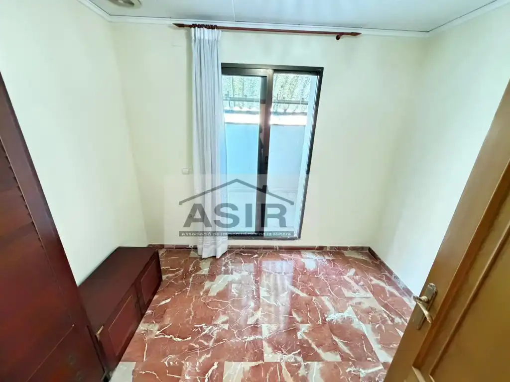 Wohnung zum Verkauf in Alzira mit Terrasse