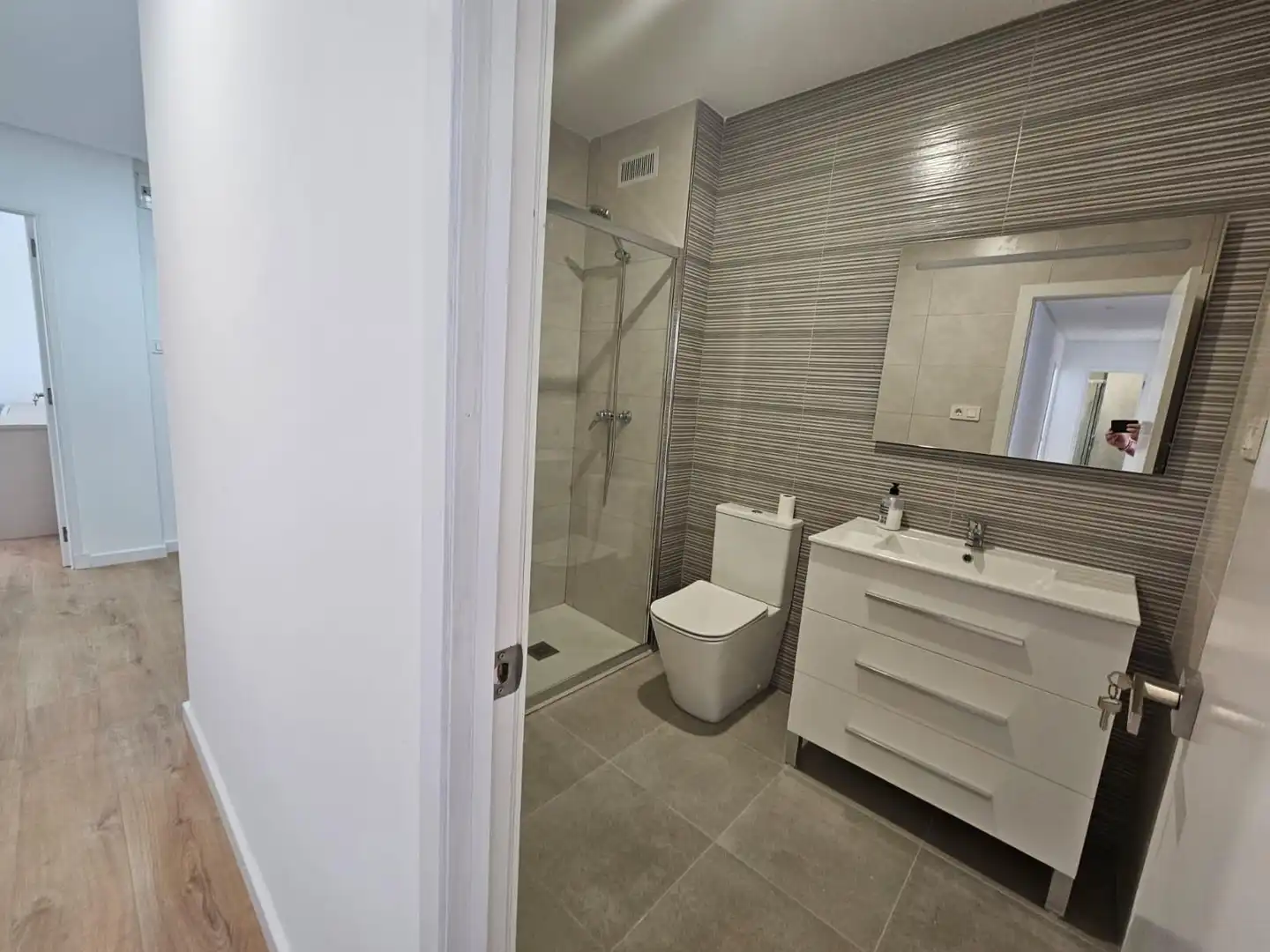 Bathroom of Flat for share in Ourense Capital   with Furnished and Balcony