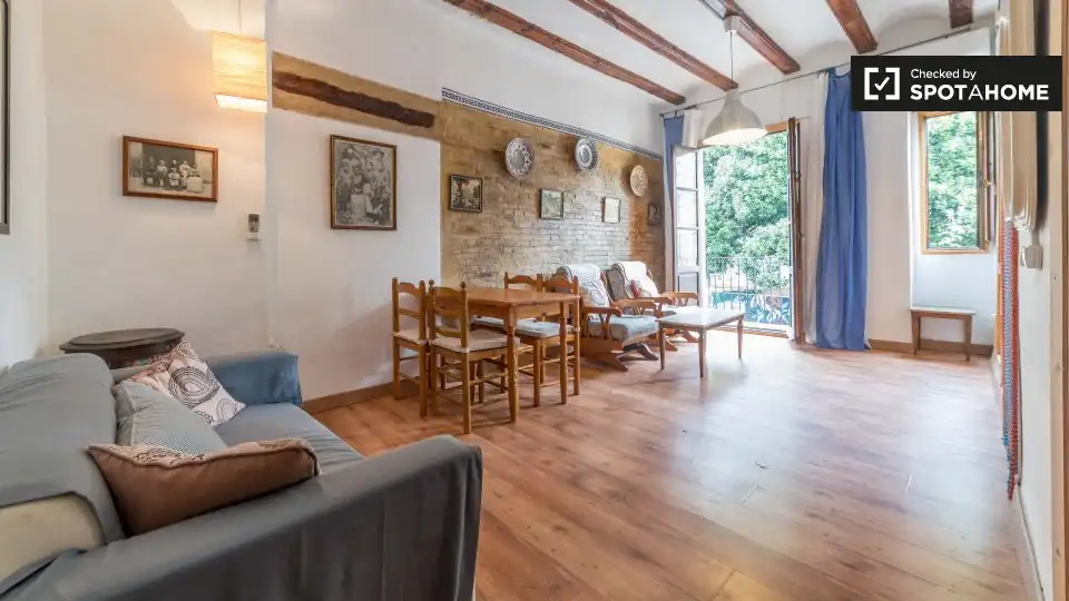 Appartamento con terrazza in affitto a Ciutat Vella, imagen 4